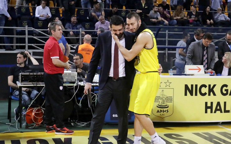 Σλαφτσάκης