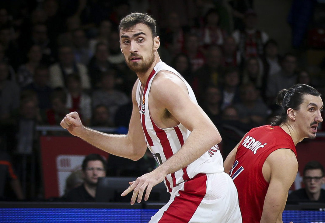 Μιλουτίνοφ