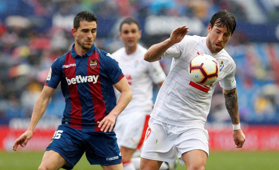 λεβάντε έιμπαρ