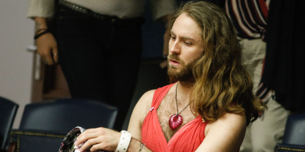 Τζέισον Αντιγόνη Βουλή