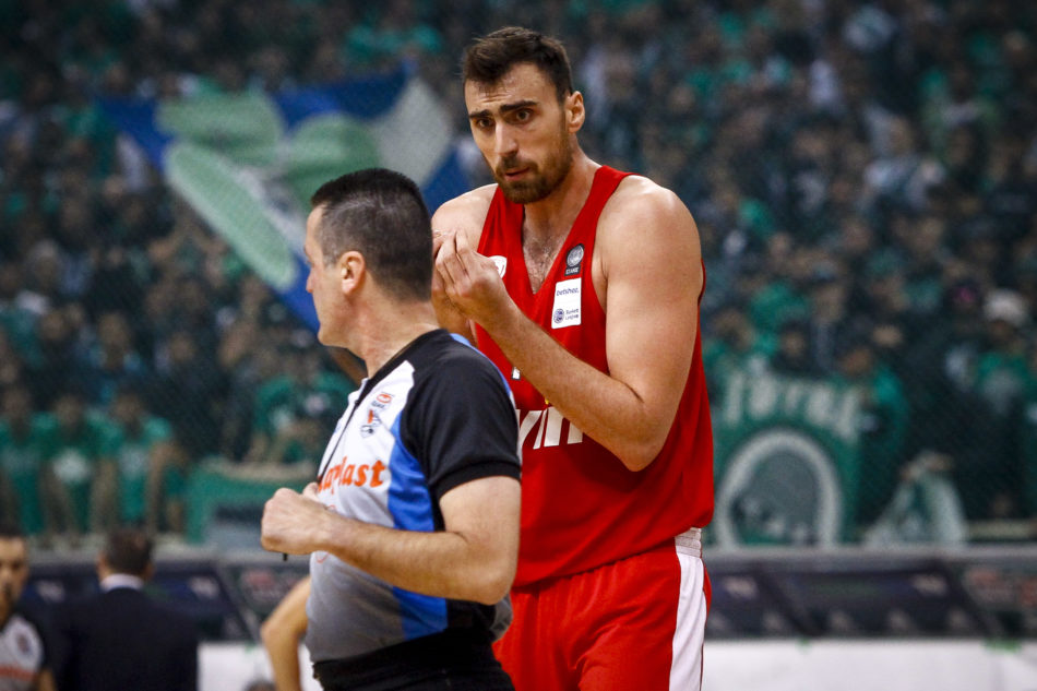 Παναγιώτης Αναστόπουλος διαιτητής Μιλουτίνοφ