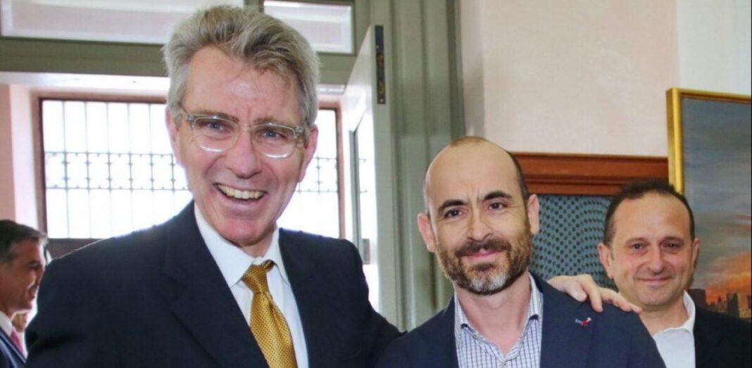 τζέφρι Πάιατ Ahepa