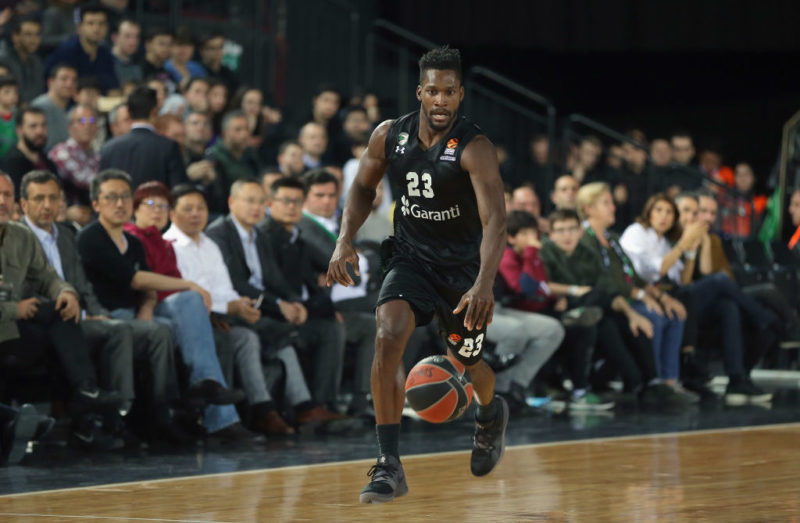 Τόνεϊ Ντάγκλας Νταρουσάφακα FWS