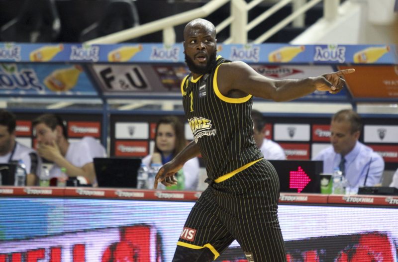 Ντελρόι Τζέιμς ΑΕΚ