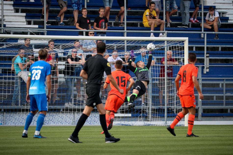 Αστέρας Τσβόλε