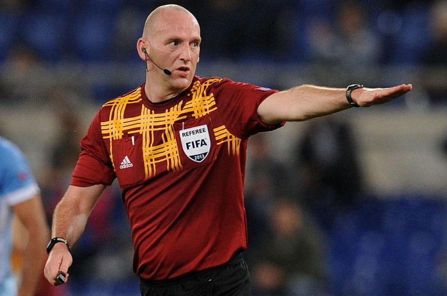 Ρόμπερτ Μάντεν διαιτητής