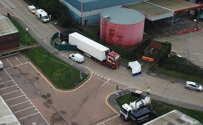 Έσεξ πτώματα κοντέινερ φορτηγό ψυγείο