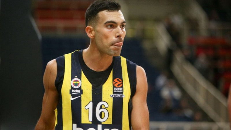 Κώστας Σλούκας