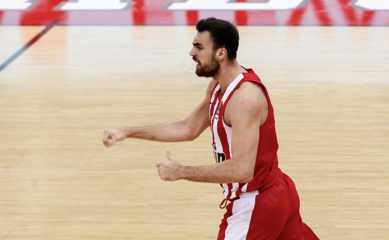 Μιλουτίνοφ