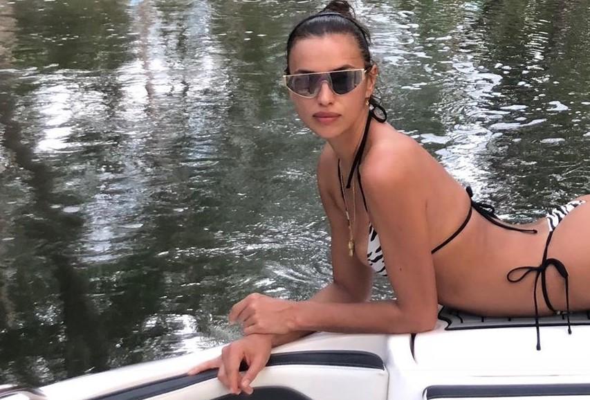 Ιρίνα σάικ μαγιό