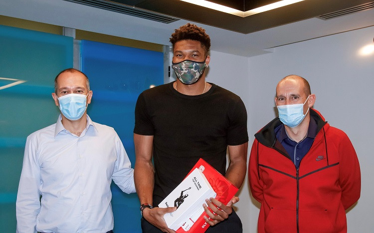 Αντετοκούνμπο