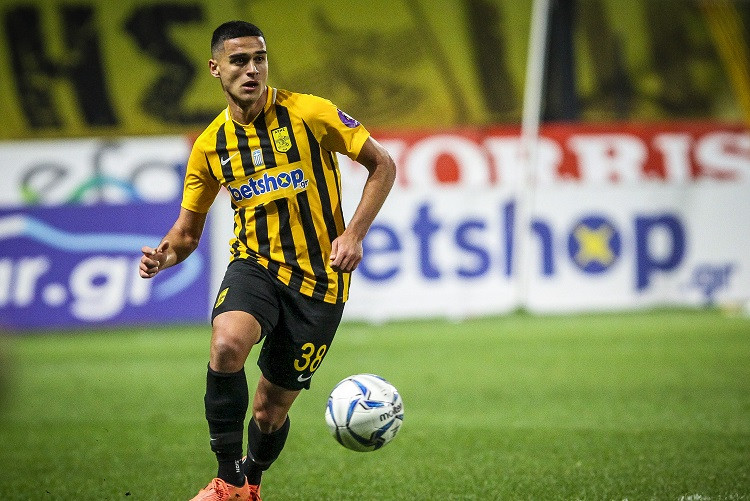 Μπακούτσης