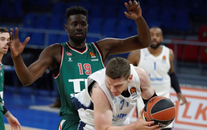 Μπασκόνια - Ζενίτ