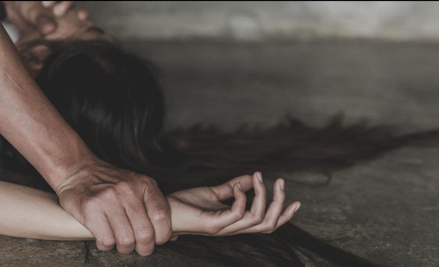 βιασμός κακοποίηση