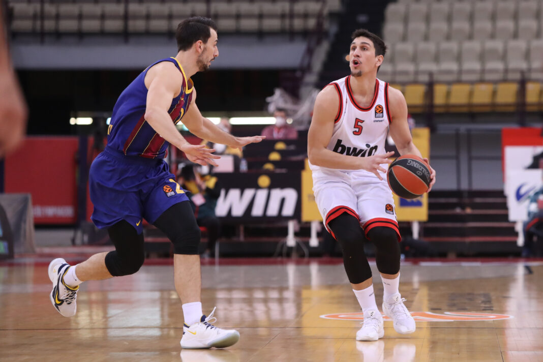 Γιαννούλης Λαρεντζάκης