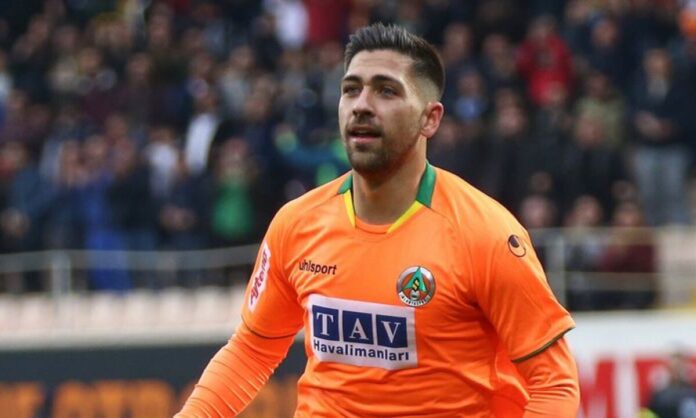 Τάσος Μπακασέτας