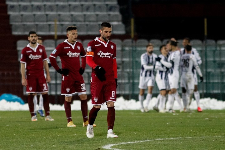 ΑΕΛ ομαδική