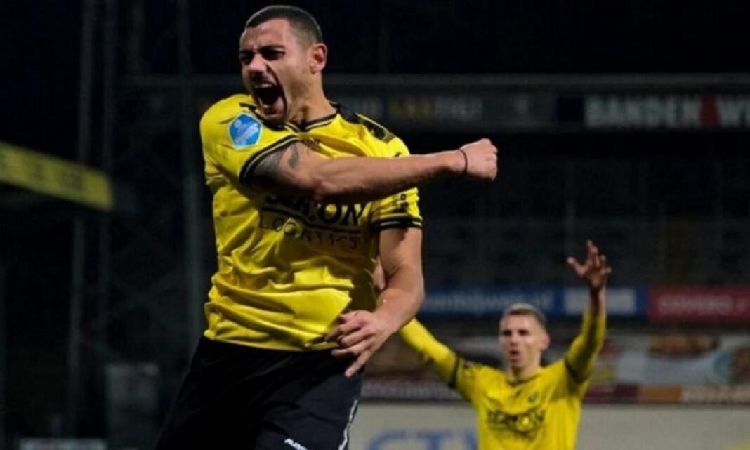 Γιώργος Γιακουμάκης