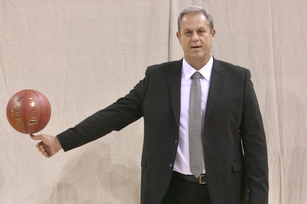 Νίκος Σταυρόπουλος