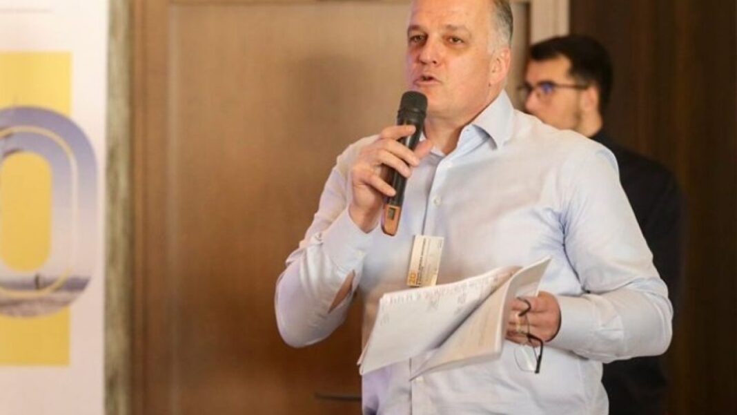 Βασίλης Ντάκουρης