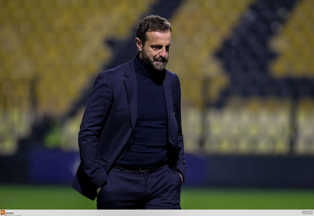 Άκης Μάντζιος