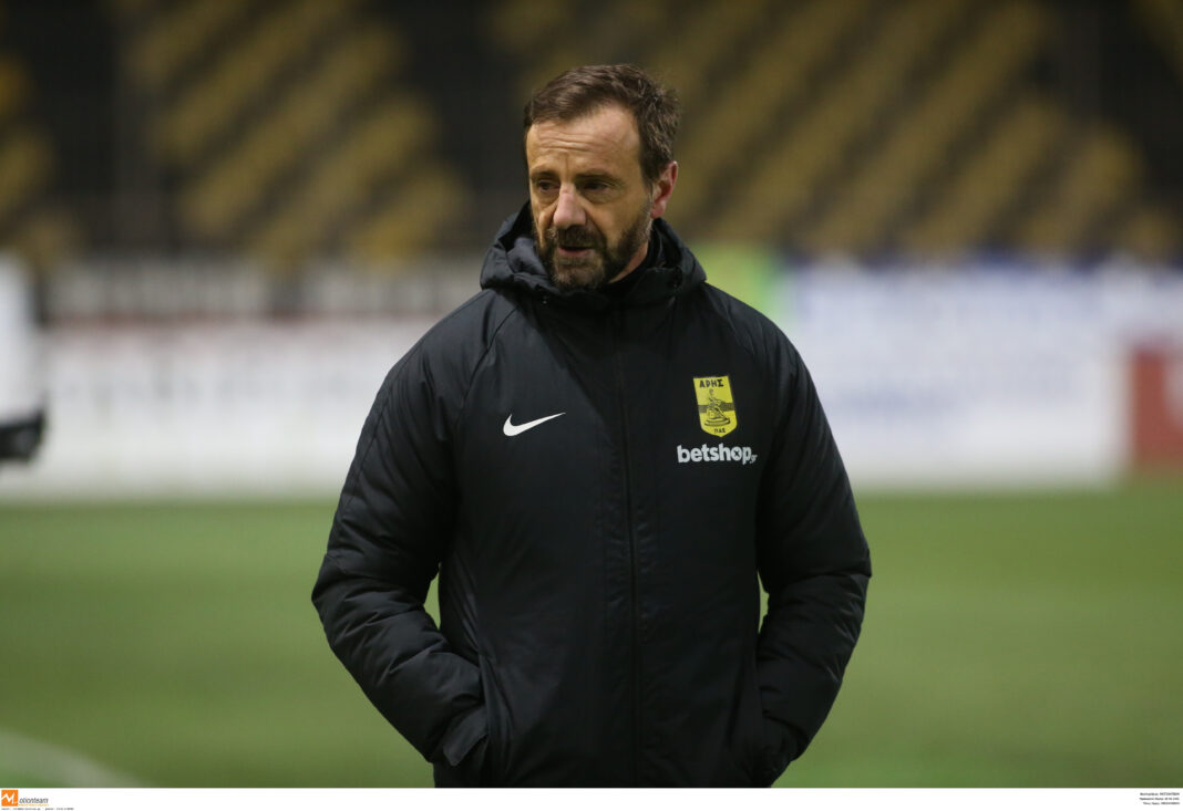 Άκης Μάντζιος