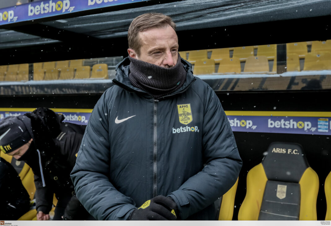 Άκης Μάντζιος