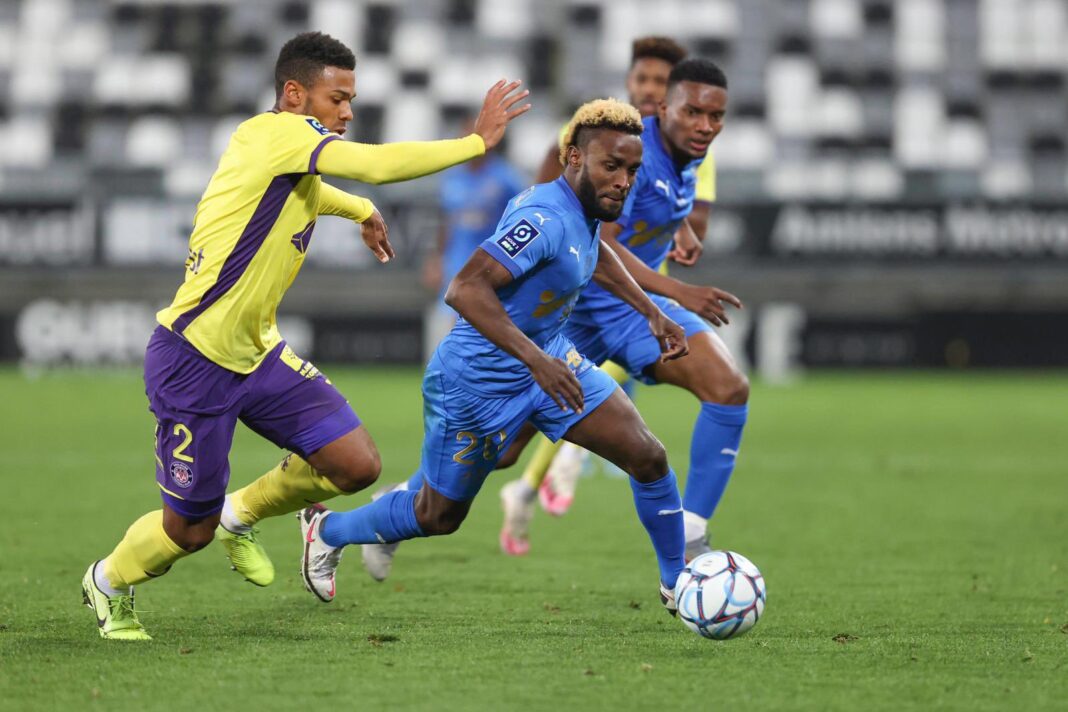 Στίβεν Μεντόσα