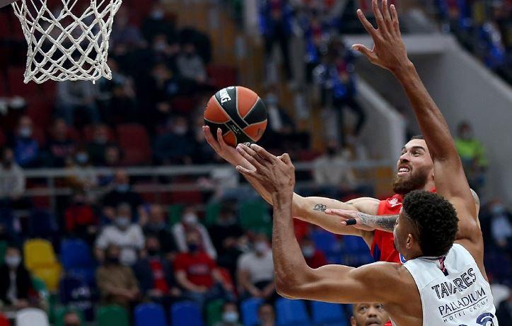 Ρεάλ Μαδρίτης ΤΣΣΚΑ Τζέιμς Ταβάρες