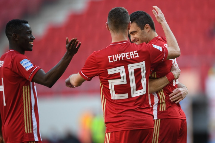 Παπασταθόπουλος