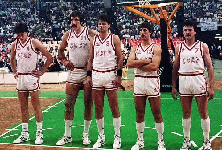 Μαρτσουλιόνις