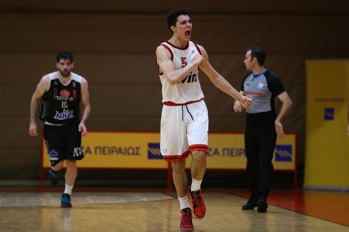 Νικολαΐδης