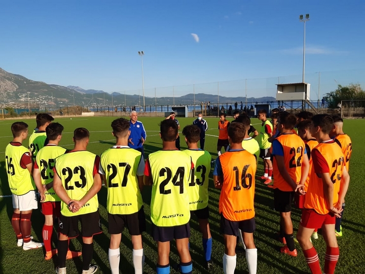 Νικοπολίδης