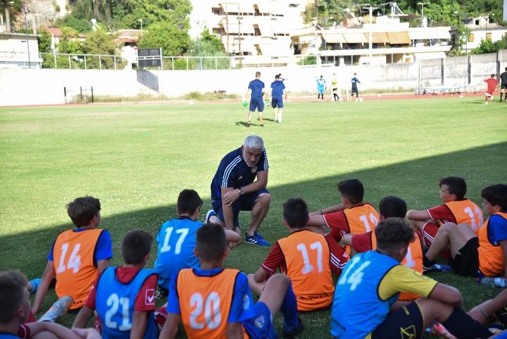 Νικοπολίδης