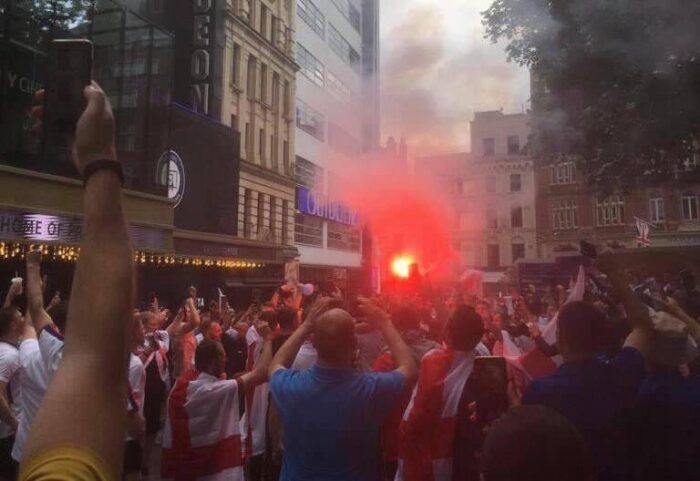 Άγγλοι οπαδοί