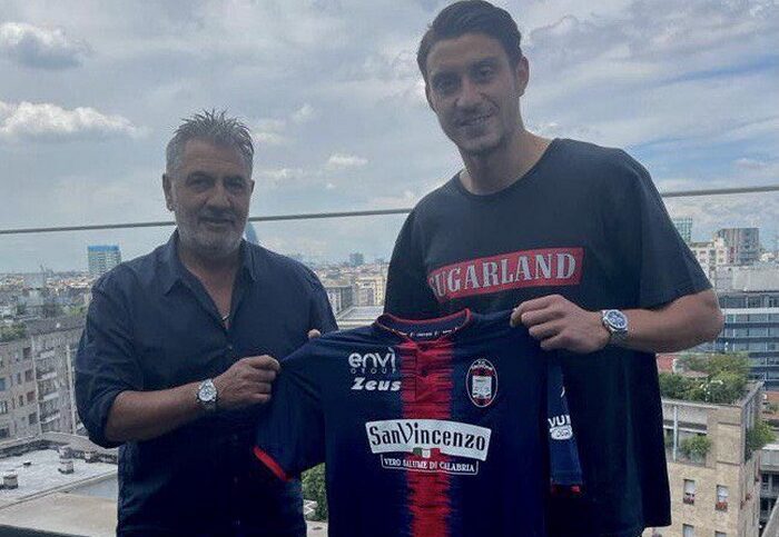 Νεντελτσιαρου