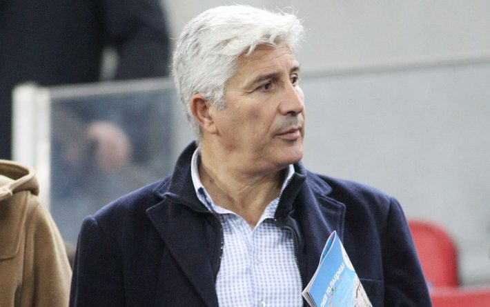 Στέλιος Μανωλάς