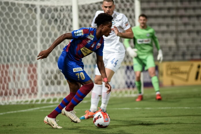 Ροσέρο Βόλος Ατρόμητος