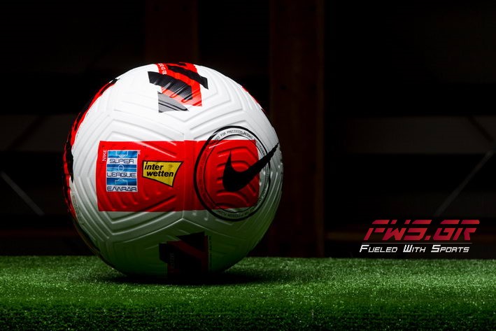 Super League 2021-22 μπάλα logo