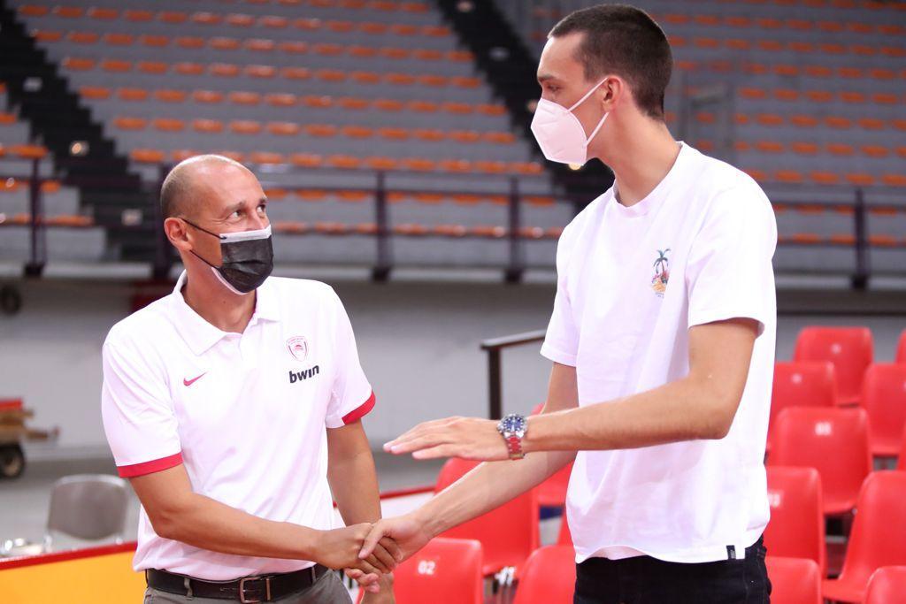 Ποκουσέφσκι Αγγελόπουλος