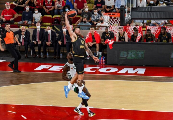 Μάικ τζέιμς κάρφωμα Μονακό Παναθηναϊκός