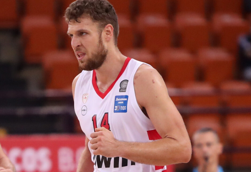 Σάσα Βεζένκοφ