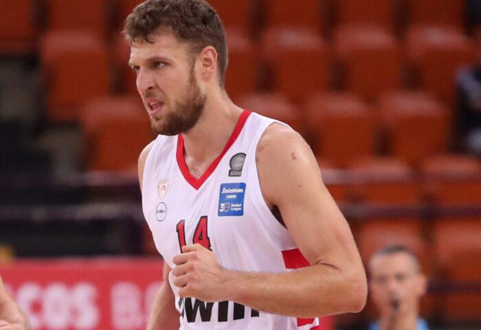 Σάσα Βεζένκοφ