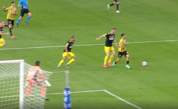 ΑΕΚ Άρης Μάνταλος πέναλτι φάντασμα