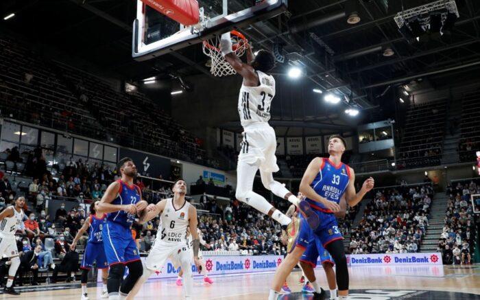 κώστας αντετοκούνμπο