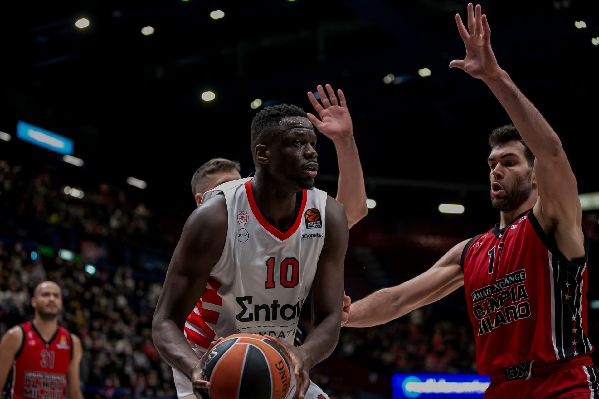 Φαλ Ολυμπιακός Αρμάνι