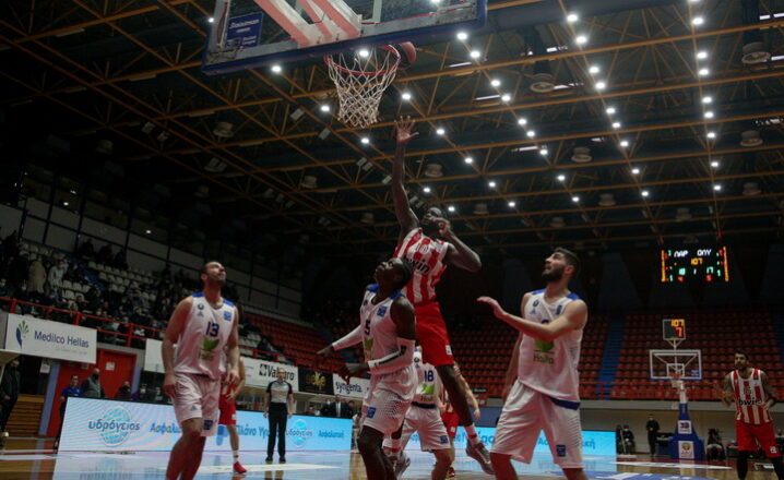 Φαλ Λάρισα Ολυμπιακός