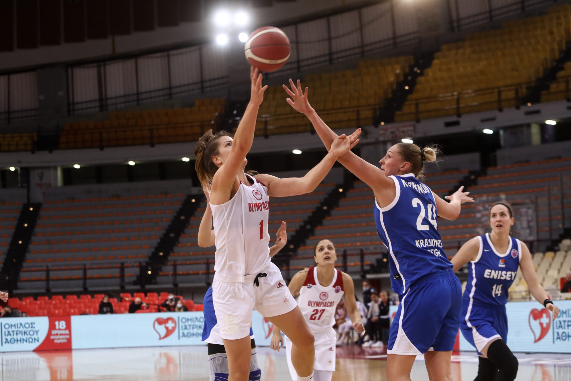 Ολυμπιακός - Ενισέι