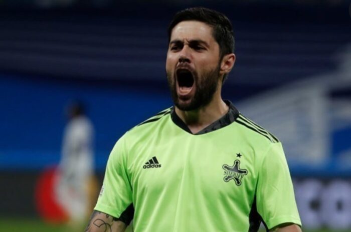 Αθανασιάδης