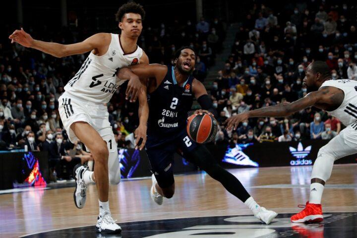 Λόιντ Μονακό Ζενίτ